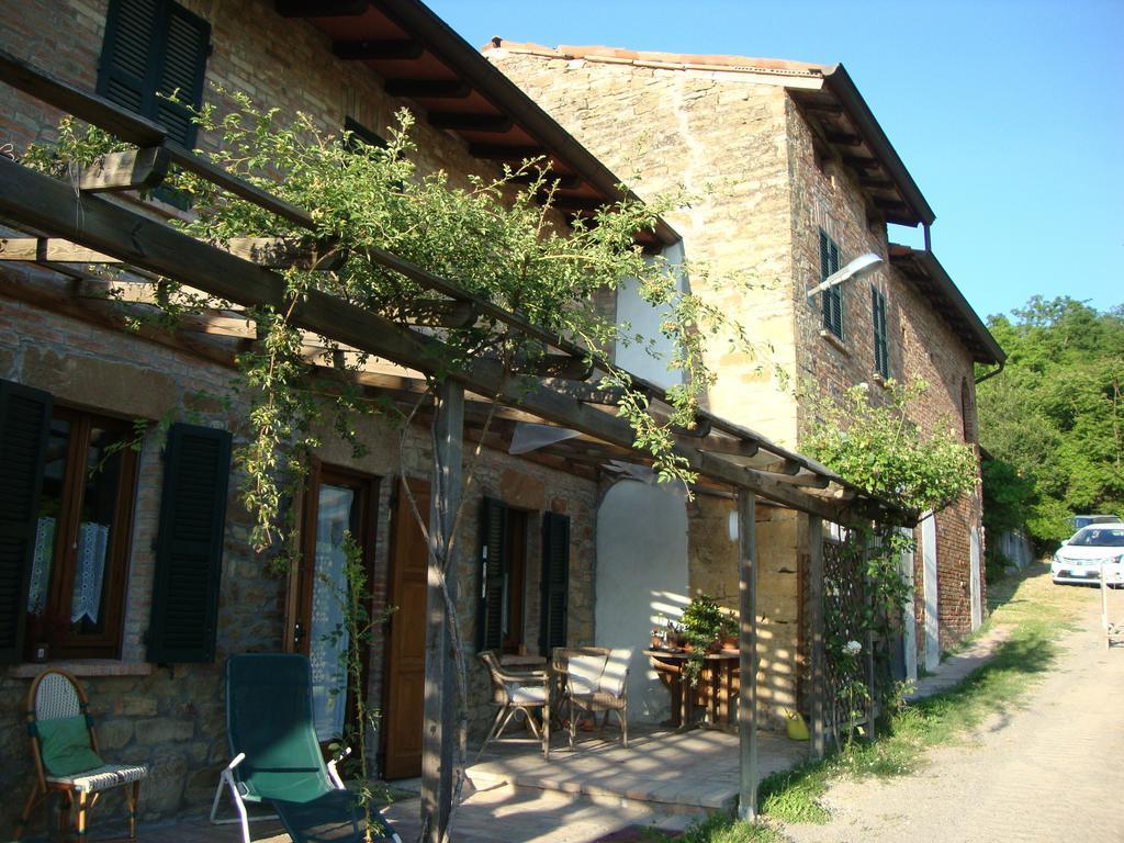 Casa Dell' Abbondanza B&B Agriturismo Vigoleno Exterior foto